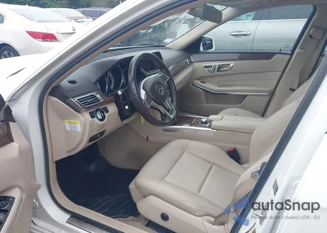 2014 Mercedes-Benz E 350 4Matic z USA, uszkodzony, nr VIN WDDHF8JB7EA832913